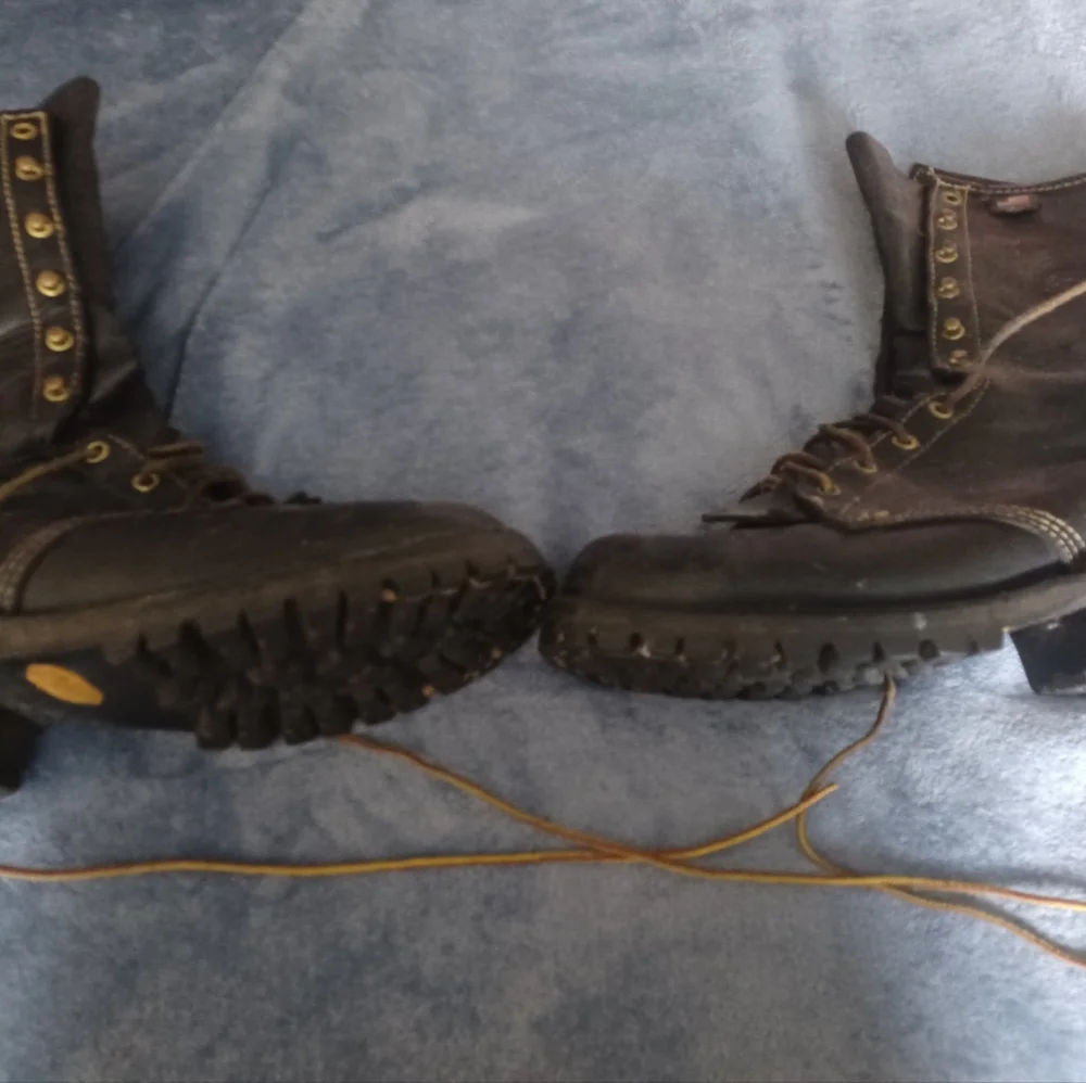 Work boots - Picture 3 of 3